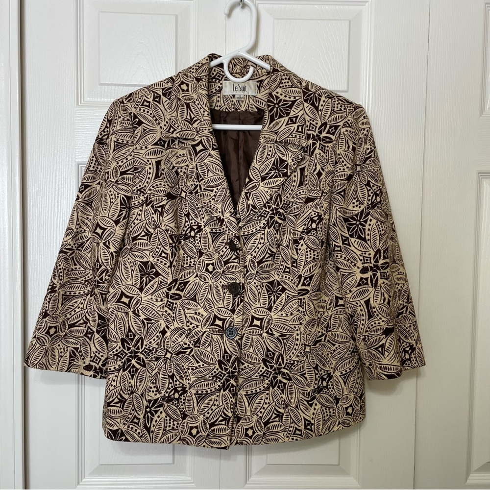 Le Suit Abstract Pattern Blazer in Brown and Cream